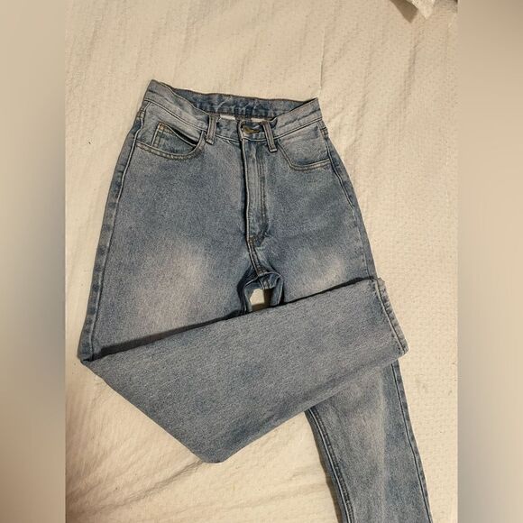 High Rise straight Leg Mom Jeans - Picture 7 of 11